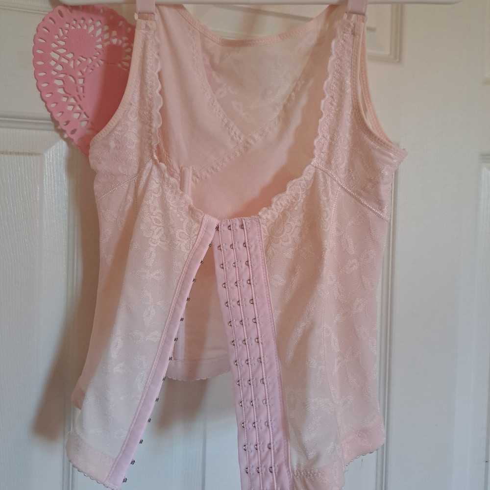 Pink corset - Picture 2 of 4